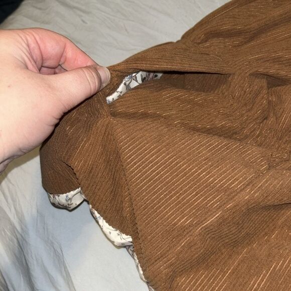 Reversible puffer vest - Picture 3 of 6